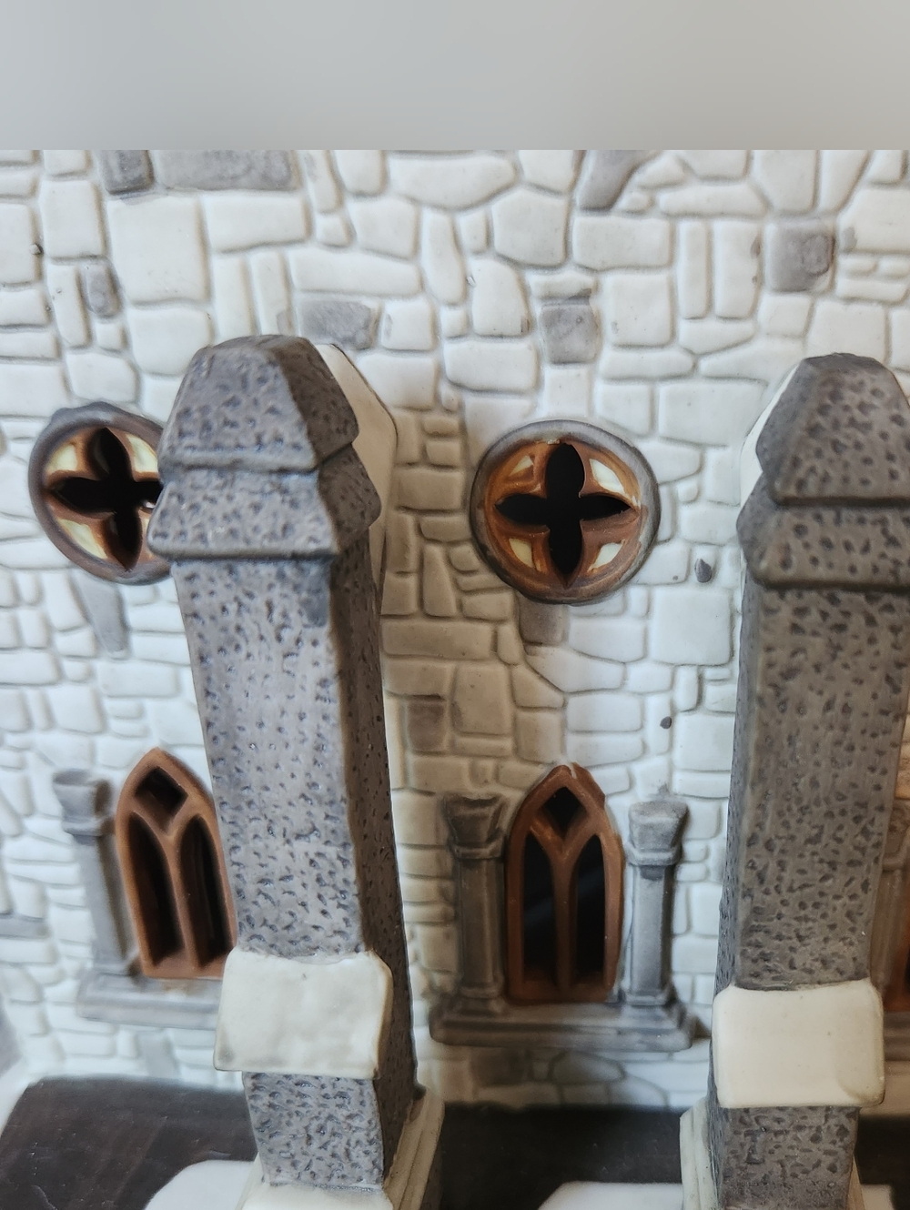 Vintage Whittlesbourne Church Handpainted Porcelain Dickens Village Series - Picture 8 of 16